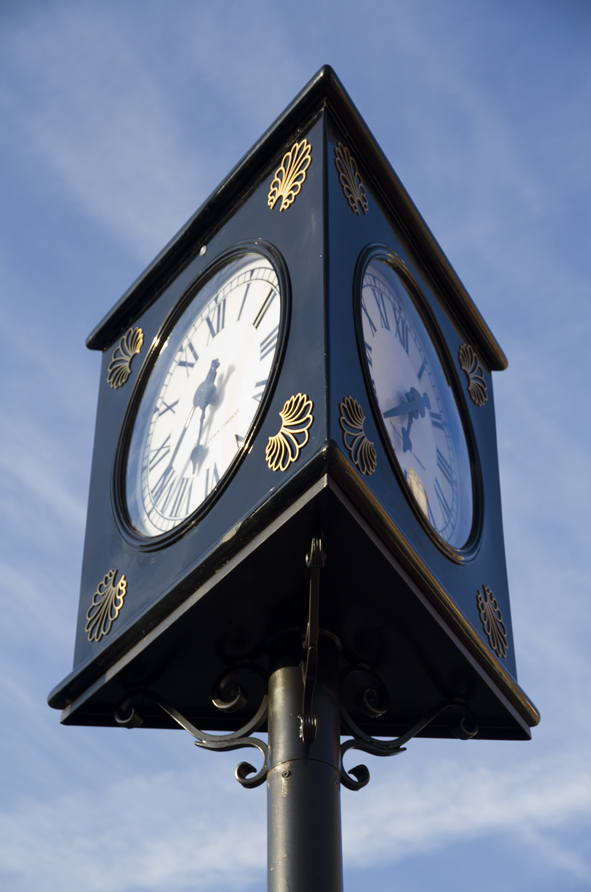 triangle clock IMG_7335 small